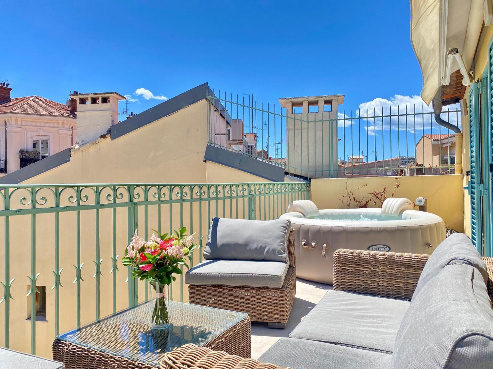 Luxury "Les Toits Du Soleil" - Magnifique Appartement Avec Terrasses Et Jacuzzi - Centre De Cannes - By Scls Locations Exterior foto